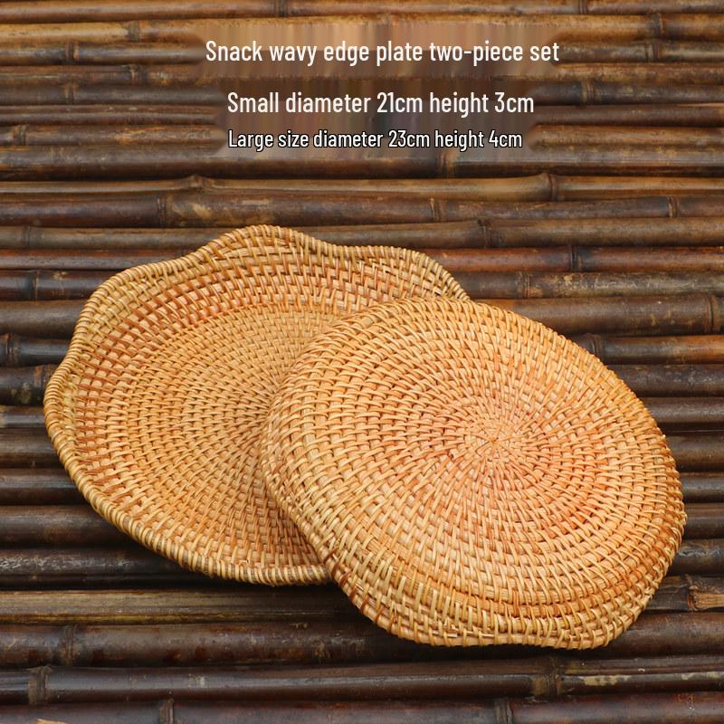 Vietnamese Handmade Rattan & Bamboo Basket for Fruit or Steamed Buns - Round, Simple Design for Household Use