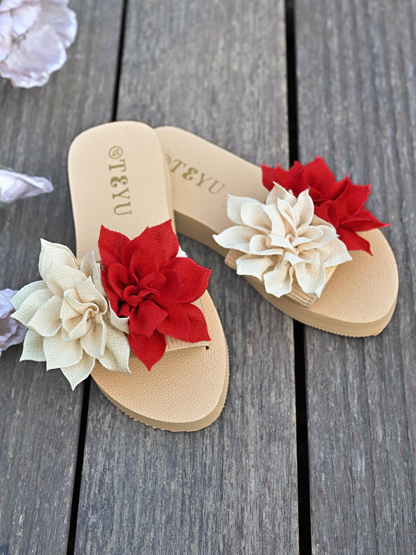 

2025 летние новые тапочки на толстой подошве женские домашние и уличные повседневные универсальные классные тапочки двухцветные тапочки с цветочным принтом на плоской подошве женские 42