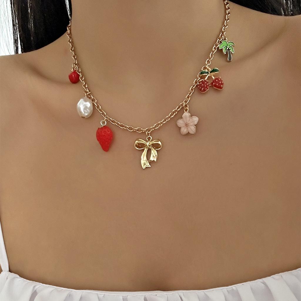 Y2K Sweet Cherry Strawberry Pendant Necklace For Women Dainty Cute Fruit Bow Charms Clavicle Chain Fashion Jewelry Accessories