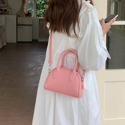 South Korea Ins New 2025 Niche Design Boston Bag Women's Simple Versatile Handbag Messenger Small Square Bag