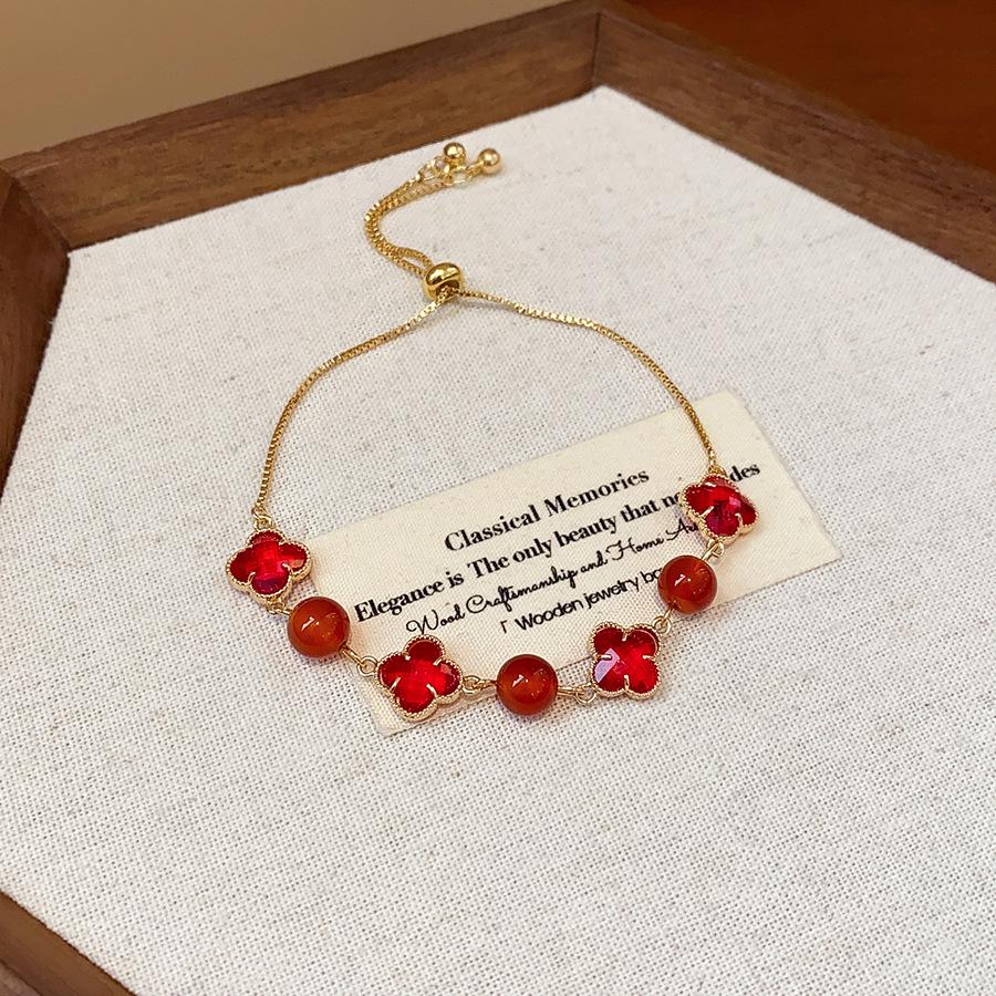 Elegantes weißes Kristallglas-Perlenarmband für Damen: Einfacher, Frischer, Vielseitiger, Hochwertiger Schmuck