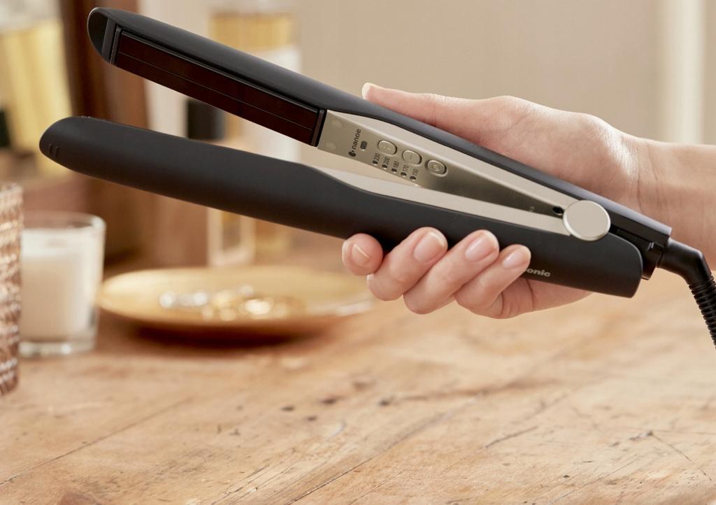 Panasonic Eh-Hs0E-K825 Hair Straightener 230 Degrees 1 Pc