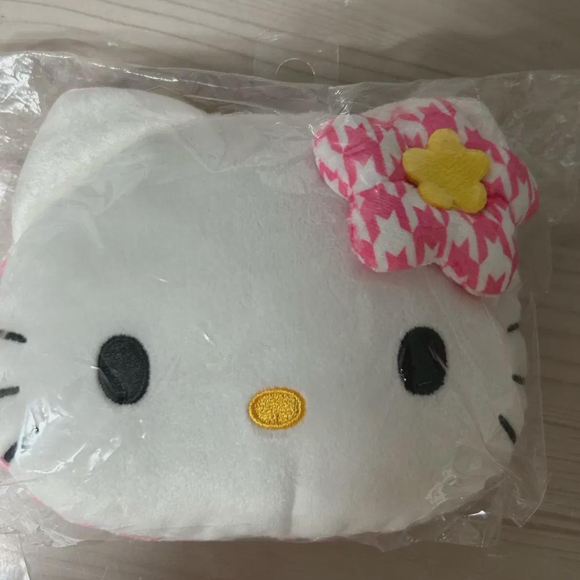 

Сумочка Hello Kitty
