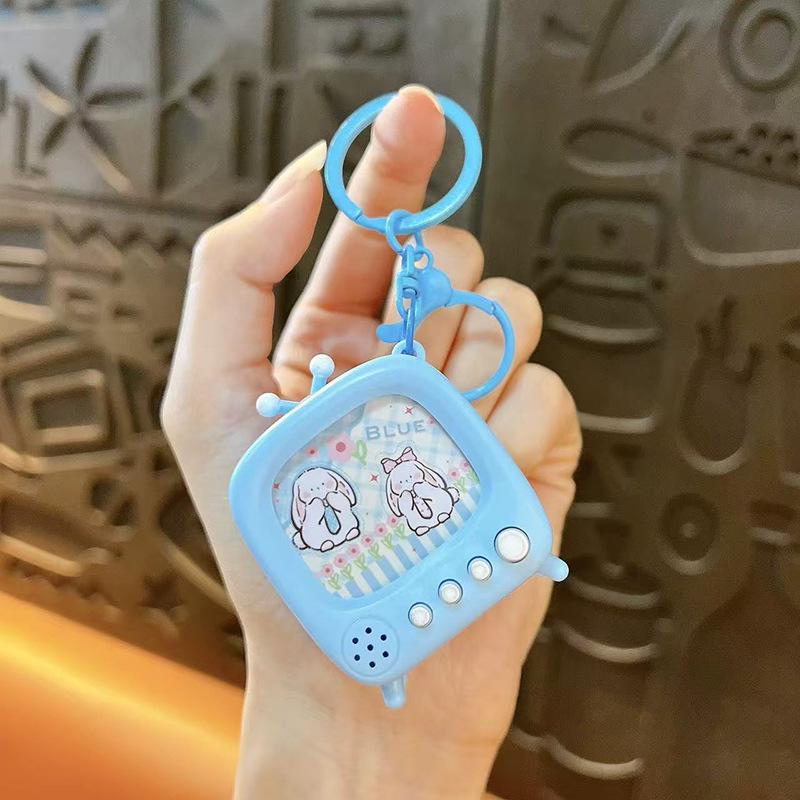 Cartoon Katze Leuchtender TV Schlüsselanhänger: Mini Nachtlicht & Taschenanhänger Geschenk