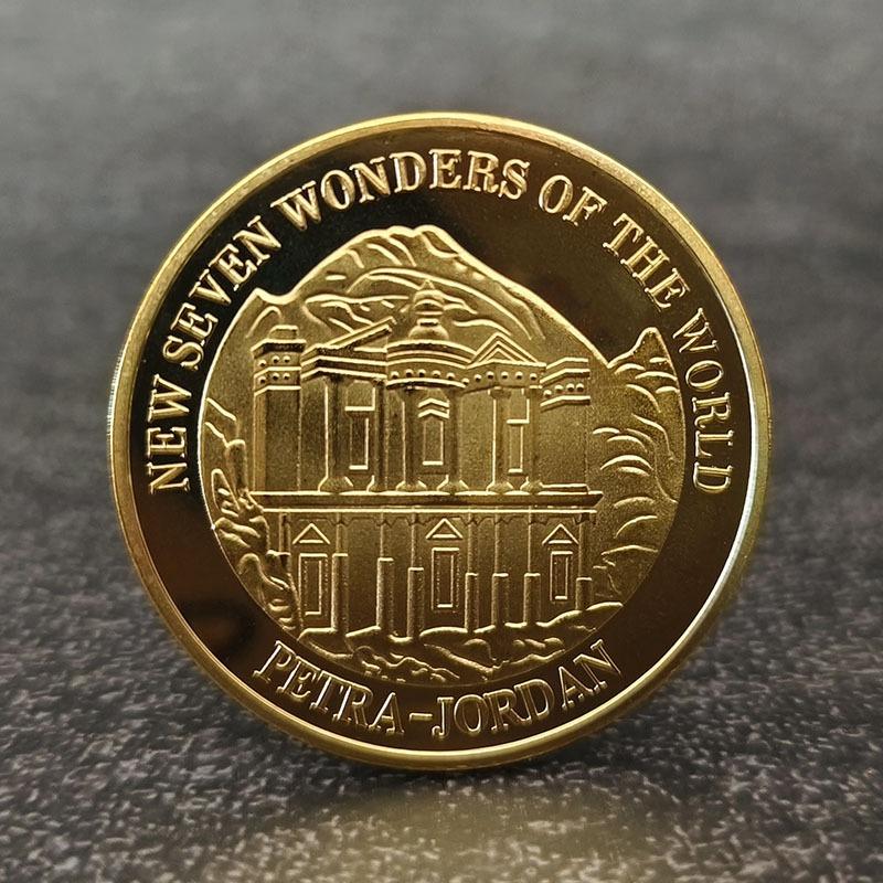 1PC New World Seven Architectural Wonders Commemorative Coin Pyramid Great Wall Taj Mahal Commemorative Medal Creative Coin