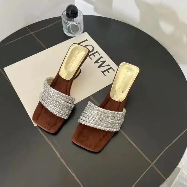 Shoes Woman 2025 Slippers Heels Luxury Slides Pantofle Rubber Flip Flops Square Toe Low Beige Heeled Sandals High Designer New