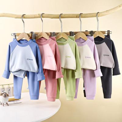Pijamale si halate – Seturi de pijamale