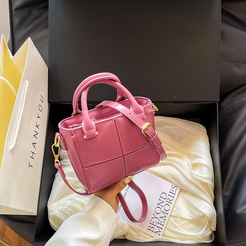 Fashion Portable Small Square Bag Women's Versatile Shoulder Bag New Casual Messenger Bag