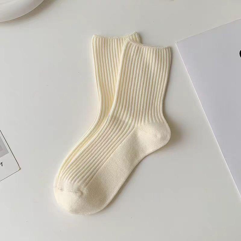 Women's Autumn and Winter Socks, Loose-fitting Postpartum Socks, Solid-colored Vertical Striped Mid-calf Socks, Versatile Casual Socks