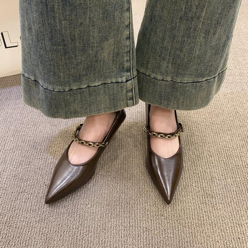 

Retro French Single Shoes Women s New Autumn Thick Heel Pointed Toe Slip-On Flat Laced Shoes 35 коричневий