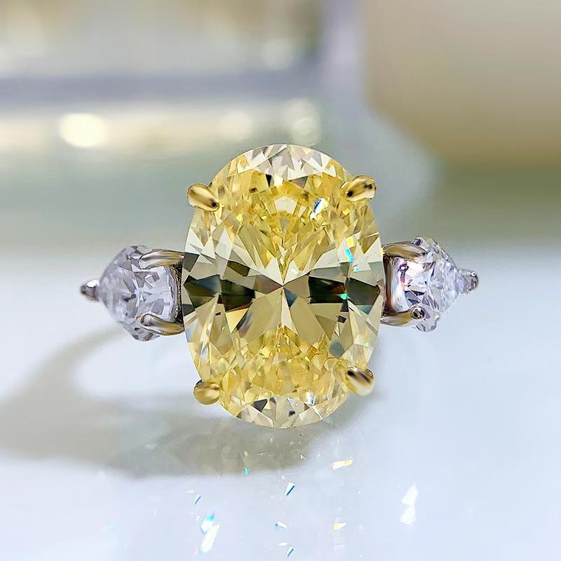 S925 Silver Oval Diamond Ring - Four-Prong Sparkly Fashion Jewelry