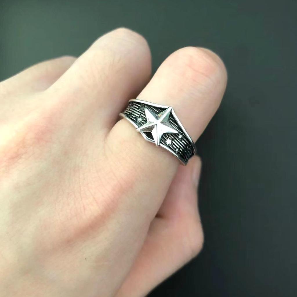 Plain and Trendy Men's Star Tail Ring Retro Five-pointed Star Ring