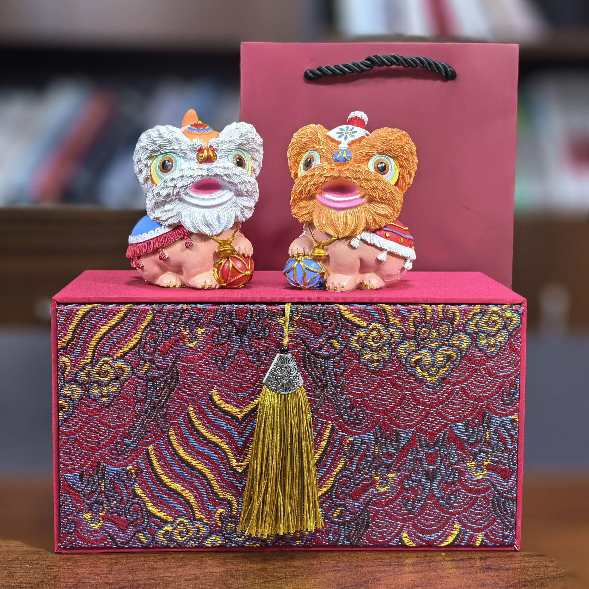 Color-Changing Exquisite Resin Lion Ornament: Embroidered Festive Tea Pet & Auspicious Decoration White Waking Lion