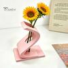 Handmade Carved Decor 3D Printed Curved Flower Arrangement Stand, Minimalist Holder Ornament, Bedroom Desk Accessory Creative Artistic Table