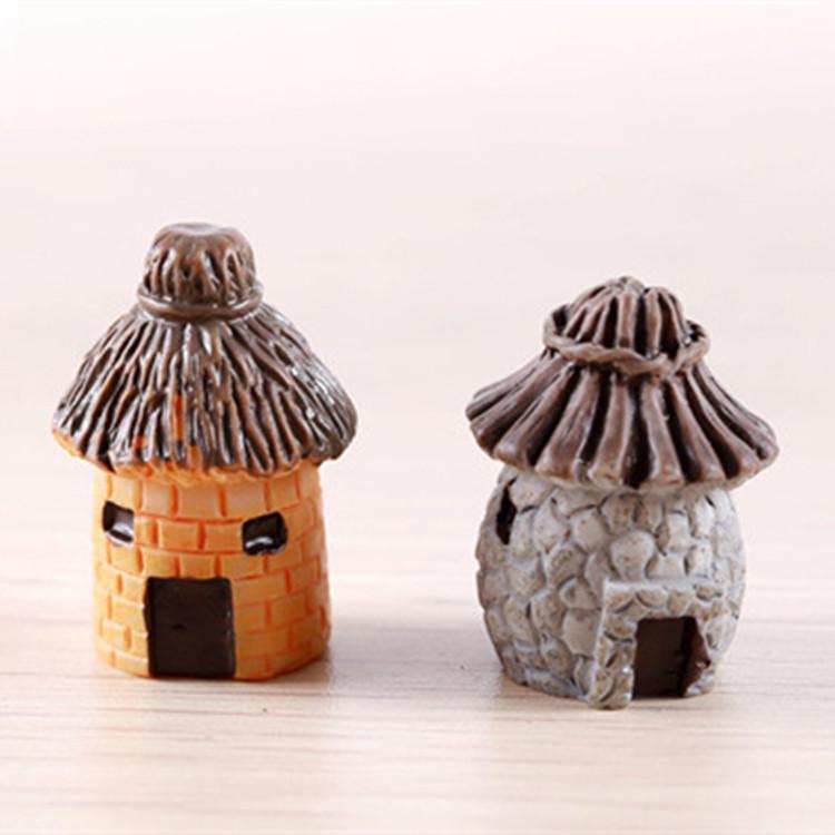 Round Thatched House DIY Resin Miniature for Micro Landscape