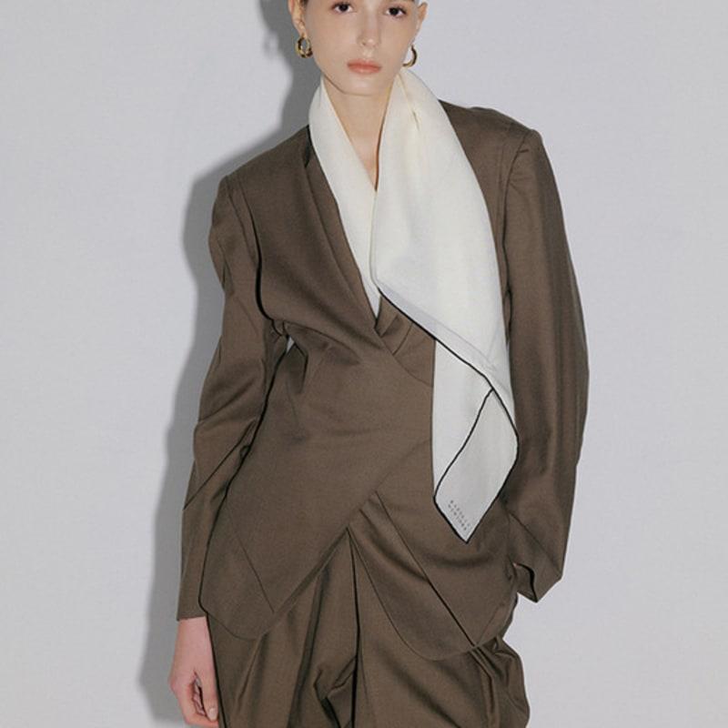 

BARNEYS NEWYORK Silk Scarf Ivory ivory