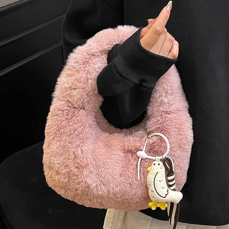 Korean Ins Trendy Fashion Plush Dumpling Bag 2025 Autumn New Foreign Style Plush Bag Large Capacity Shoulder Bag