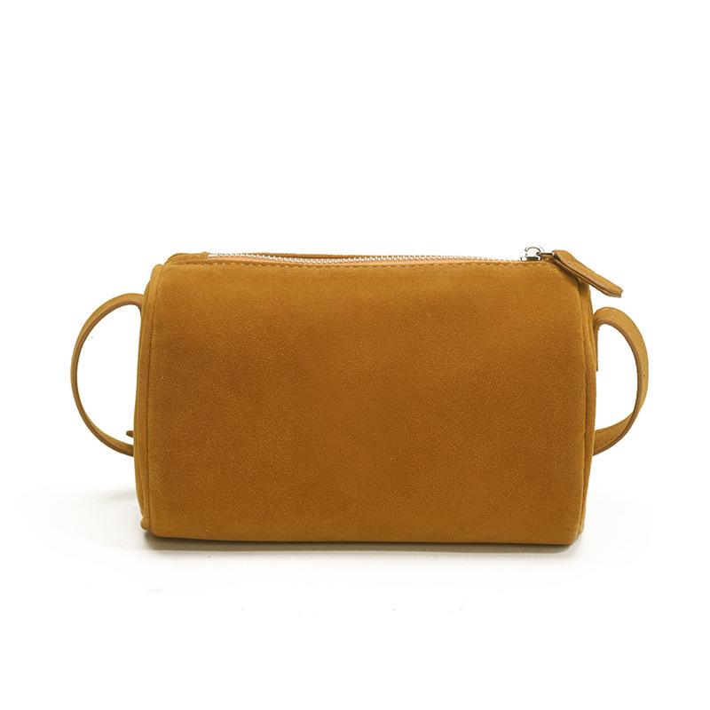 

Personalized retro matte handbag women s 2026 spring new casual niche shoulder messenger bag 20*8*11.5 жовтий