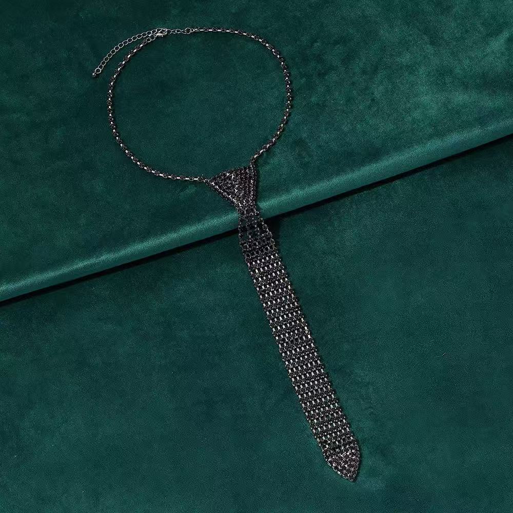 Tie Necklace Bridal Accessories Fashion Rhinestone Bow Tie Necklace Claw Chain Jewelry Ornament