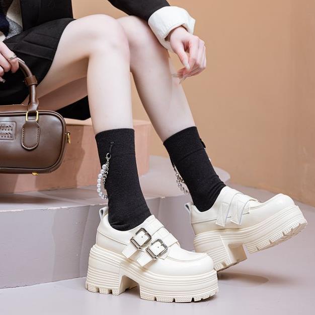 Fashion Retro Thick Heel Loafers Women's Autumn New Single Shoes Buckle Round Head Fashionable British Style Small Leather Shoes