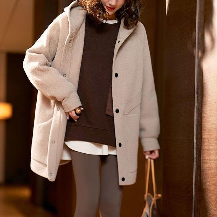 Dámský vlněný kabát střední délky s kapucí - Jednobarevný, Všestranný, Zeštíhlující, Ležérní, Jaro 2023
