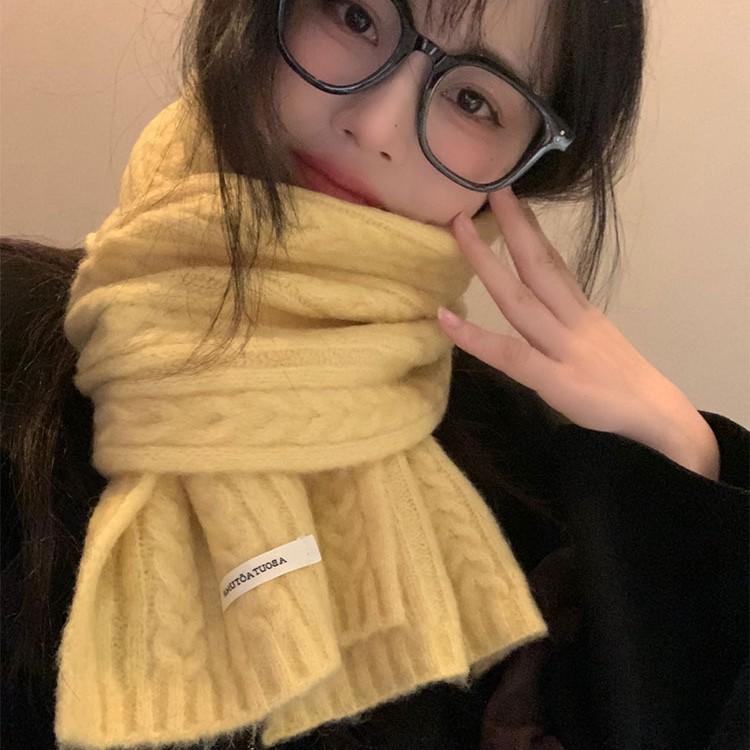 New model with solid color knitted scarf women's winter Korean high-end feeling warm and cold neck protection scarf