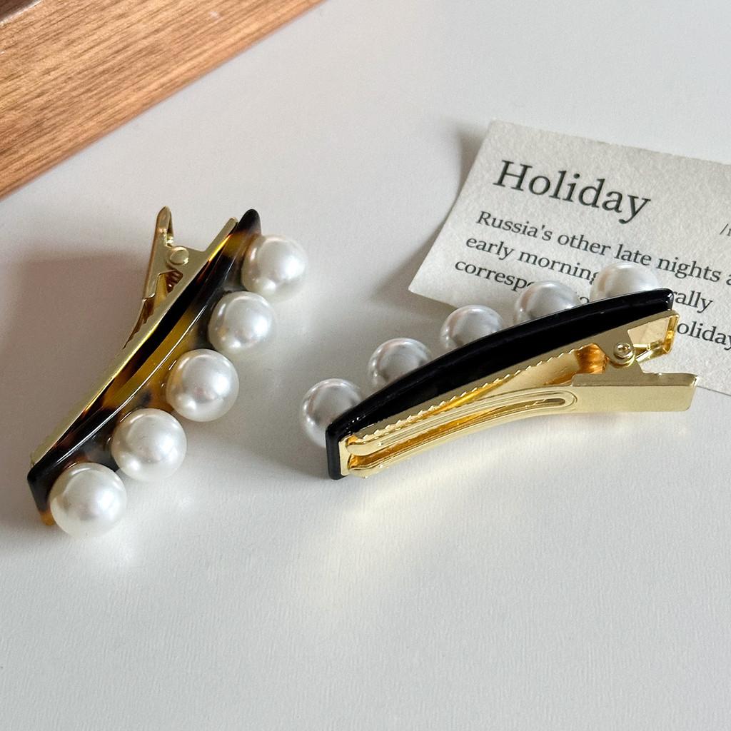 Chic French Style Pearl Embellished Acetate Hair Clip For Women High-end Fashion Accessory