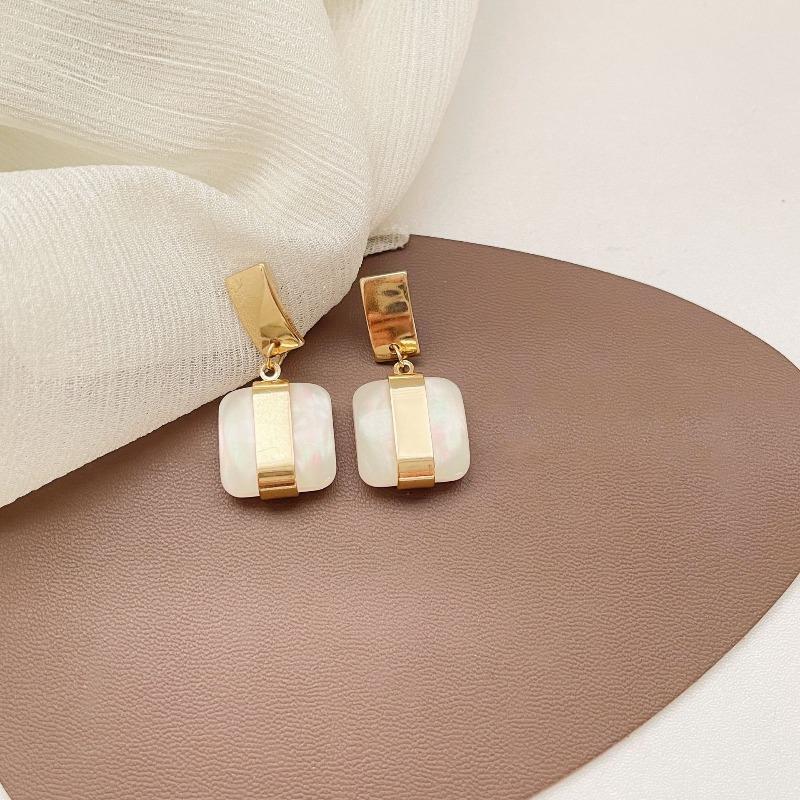 Trendy Vintage Geometric Drop Earrings…