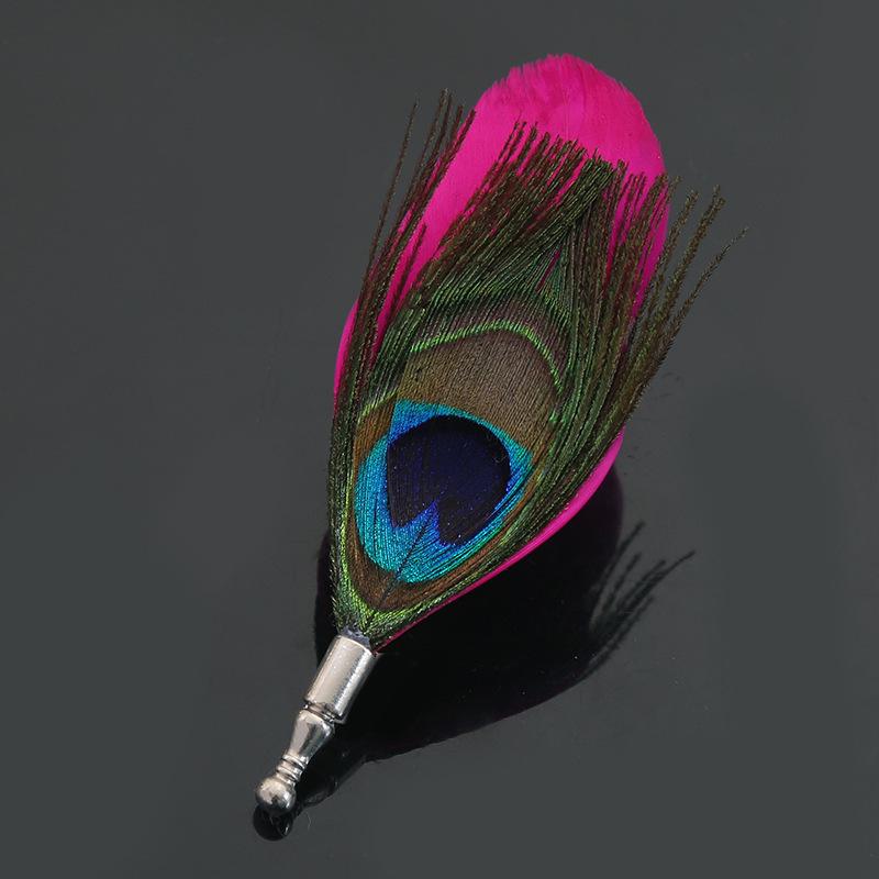 1-Piece Men's Colorful Faux Feather Gothic Retro Brooch