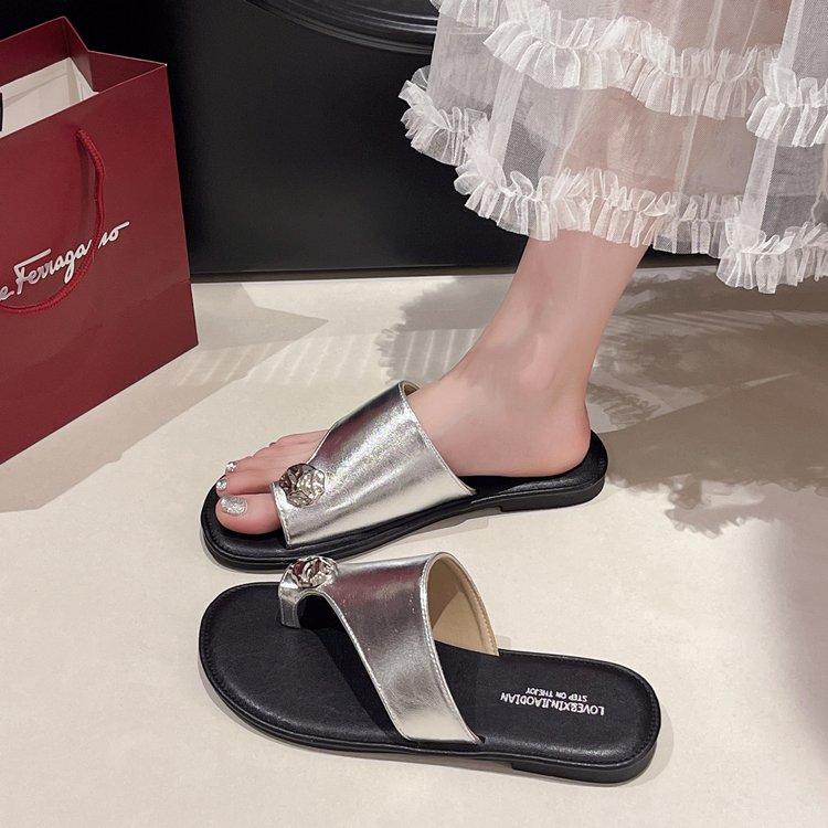 Fashion Flat Shoes Female Ladies' Slippers Rubber Flip Flops Hawaiian Summer Soft Slides  Shoes Women Slippers Summer Slides Rubber Flip