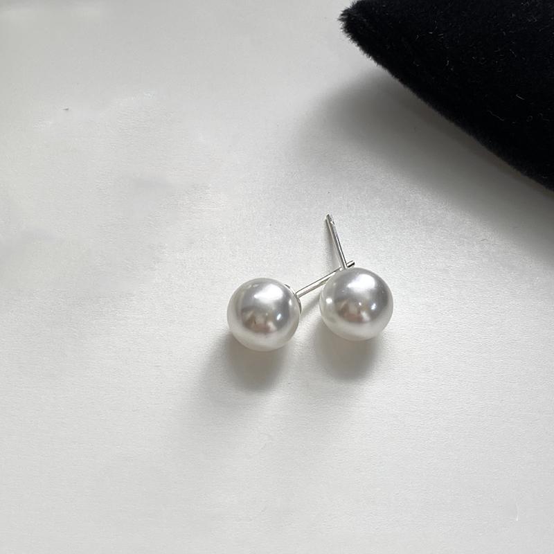 Classics Luxury Round Red Zircon Bead Stud Simple Earrings for Women Fashion Body Piercing Trend Jewelry Accessories Party Gifts