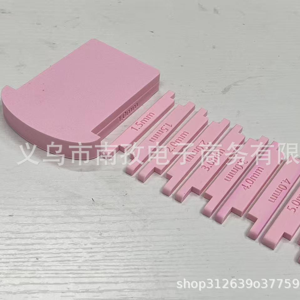 3D Printed Clay Stick Mold Tool for Ray Imitation