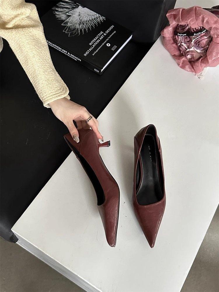 French Pointed Sexy Leopard Print Temperament Thin Heel High Heels 2025 Autumn and Winter New Versatile Commuter Light Mouth Single Shoes