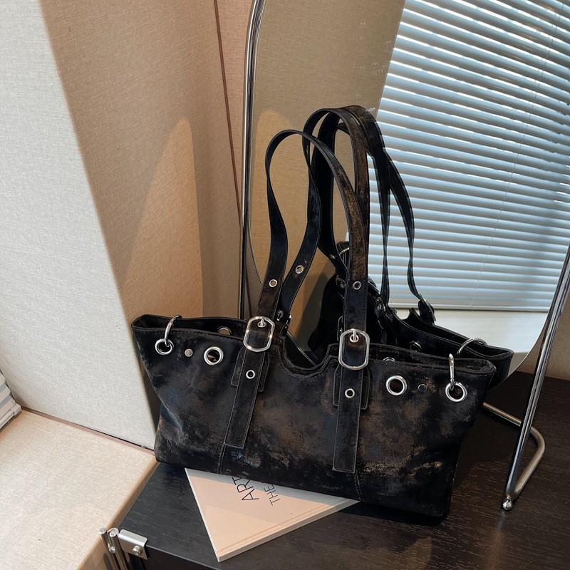 

Retro High-end Large-capacity Handbag Women With Temperament All-matching Commuting Shoulder Bag French Underarm чёрный