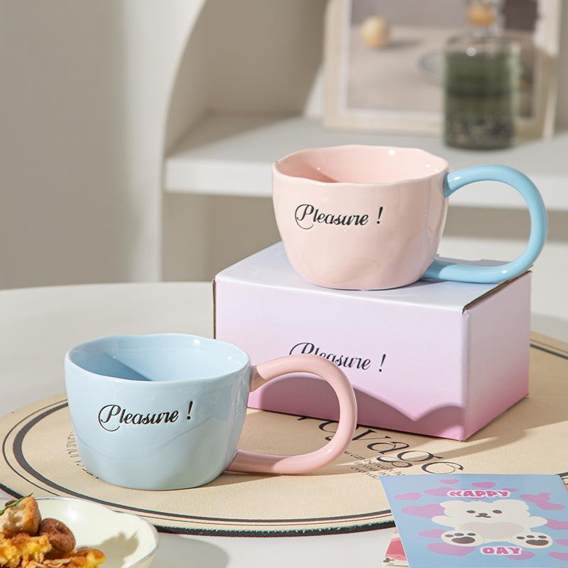 Tazza da Caffè in Ceramica con Senso di Design di Nicchia, Tazza da Bere dall'Aspetto Elevato, Tazza da Latte per la Casa con Manico Grande per Ragazza