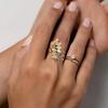 Modischer Blattförmiger Ring Edelstahl Poliertes Finish Allergiebeständiger Schmuck Für Tägliche Anlässe