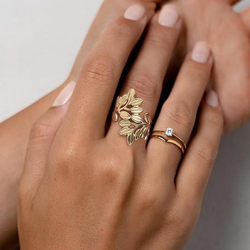 Modischer Blattförmiger Ring Edelstahl Poliertes Finish Allergiebeständiger Schmuck Für Tägliche Anlässe