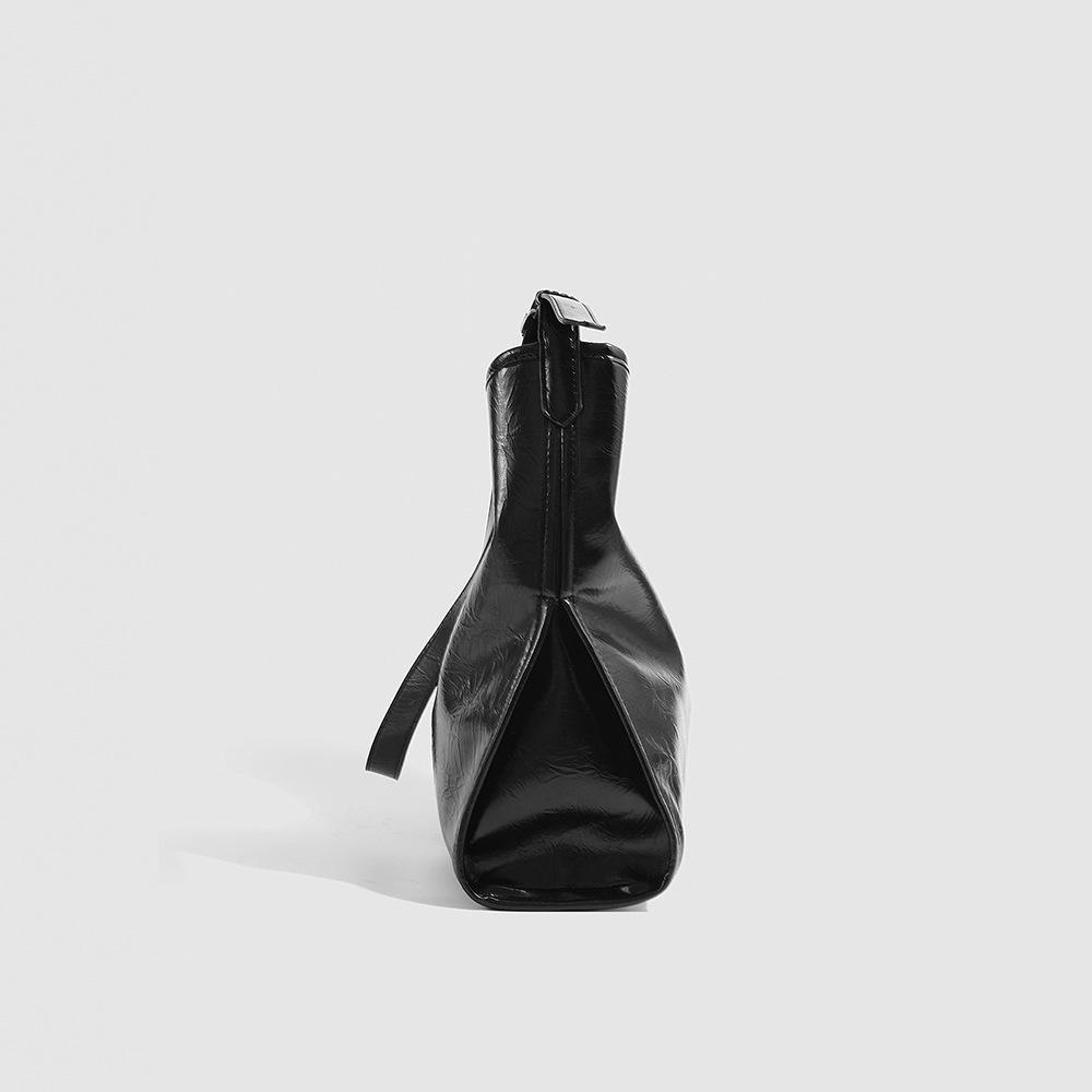 Women's bag 2025 new model niche tote bag, large capacity women's shoulder bag, fashionable versatile commuter underarm bag, trendy
