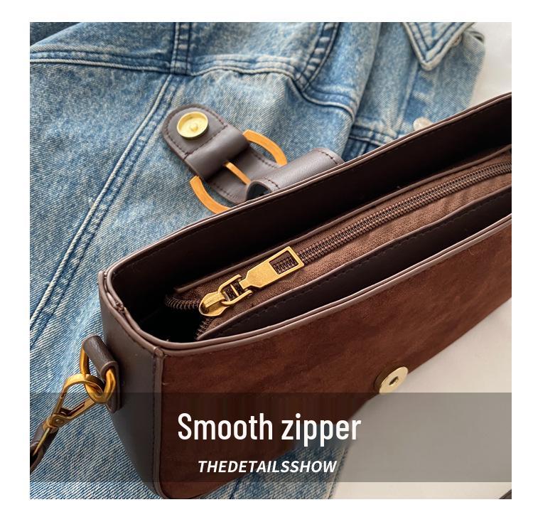 2025 Trendy Retro Women's Square Suede Shoulder Bag