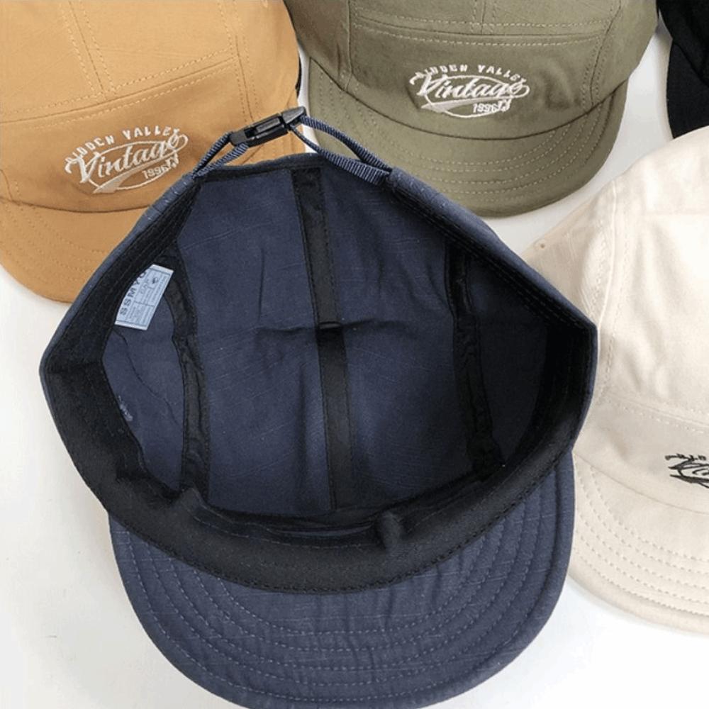Breathable Baseball Cap Short Brim Trucker Hat Retro Flat-brimmed Sun Cap