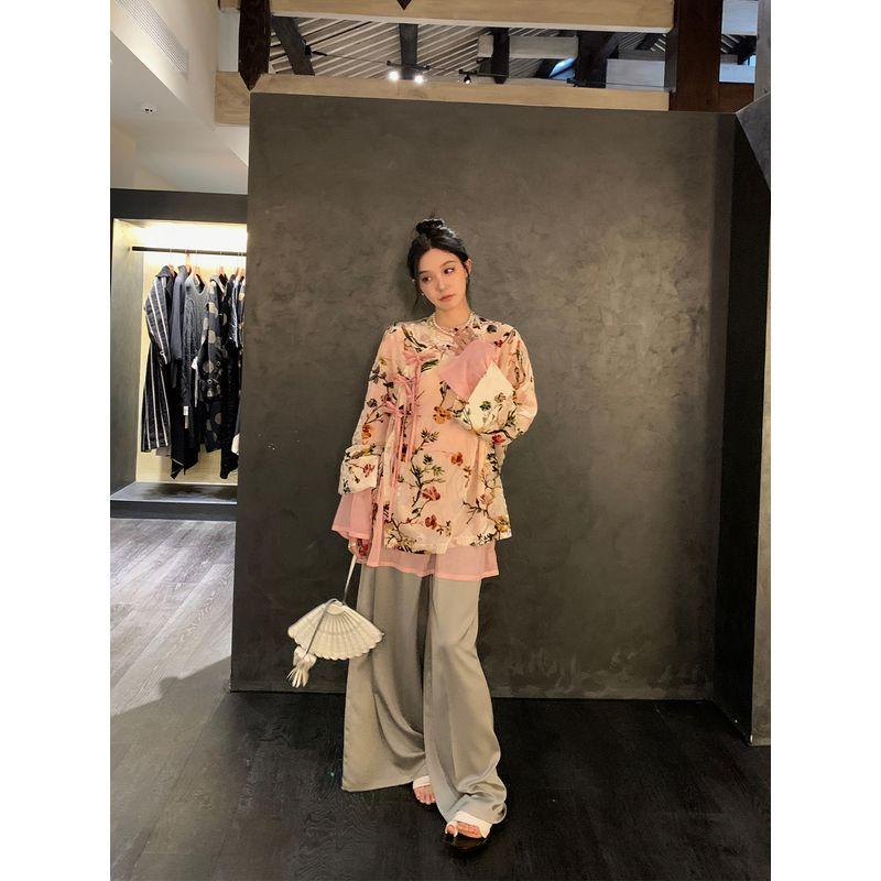 

Район Оуян Новый китайский стиль Национальный стиль Атласная бархатная рубашка Женская Весенняя Стильная Нишевый стиль Свободные Ретро топы Snow silver gray Suit pants(In stock) XS