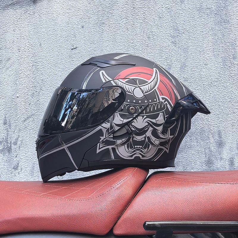 Motorcycle Helmet Peeling Helmet Double Lens Big Tail Locomotive Racing Helmet Running Helmet Men and Women Keep Warm In Winter