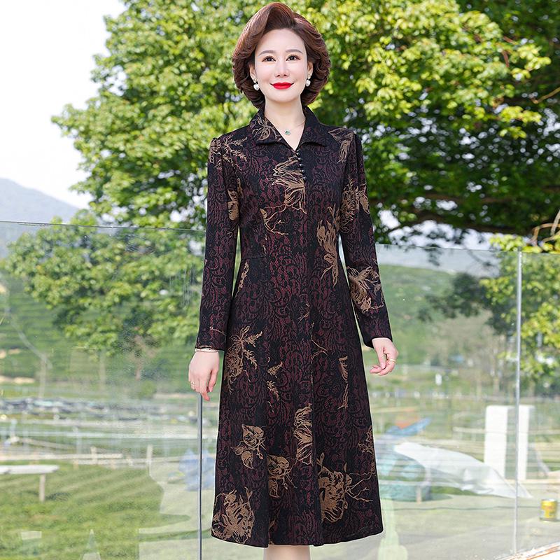 

Stylish Long-Sleeve Dress for Middle-Aged Mothers: Casual Loose Lapel Design for Spring and Autumn 5XL (73-78 kg) вина червоного кольору