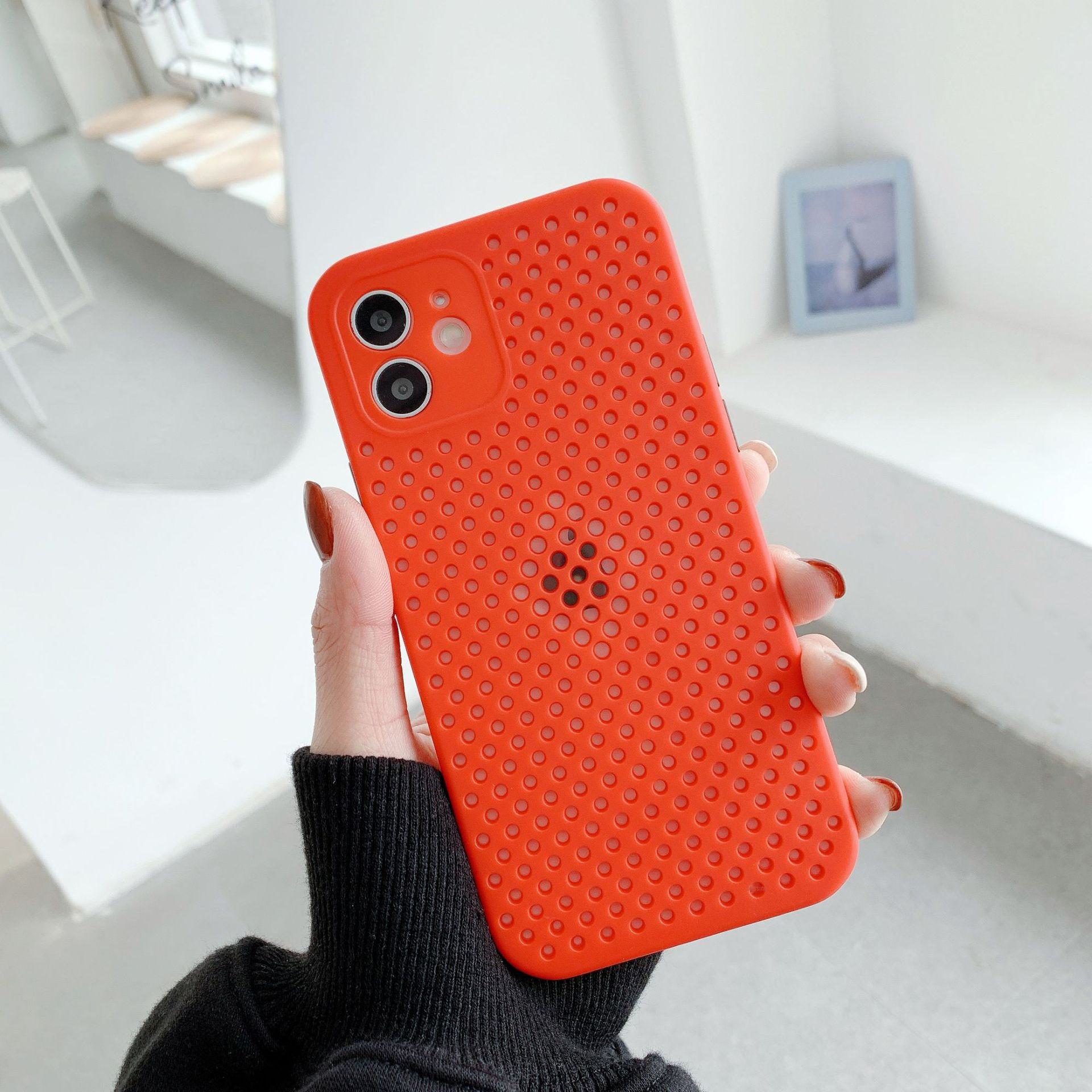 

Дышащий сотовый чехол для iPhone 11/12/13/14/15 Pro Max с функцией рассеивания тепла. 11 красный