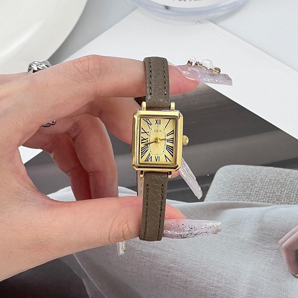 Roman Retro Small Exquisite Square Student Watch Women'S Simple Temperament Belt Quartz Watch