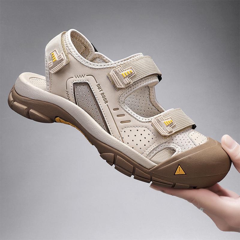 New Summer Sandals Men Non-Slip Mesh Sneakers Breathable Mens Casual Shoes Outdoor Wading Aqua Shoes Anti-Collision Toe Sandaly