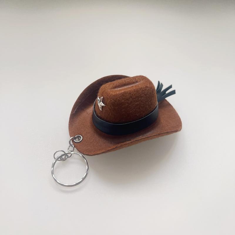 Stylish Western Cowboy Hat Keychain Pendant Durable Polyester Keyrings Portable Bag Keychains Decoration For Men Women Gift
