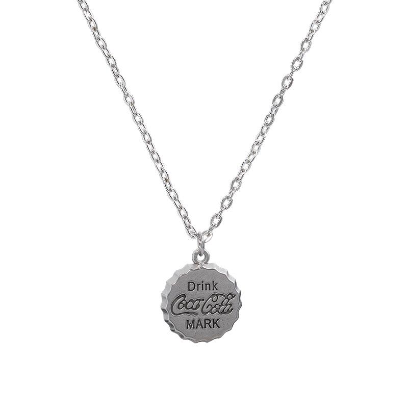 

Necklace Women s Summer Niche Design Sense Coke Cover Necklace Men s Trendy Versatile Hip Hop ins New Sweater Chain Accessories Trendy