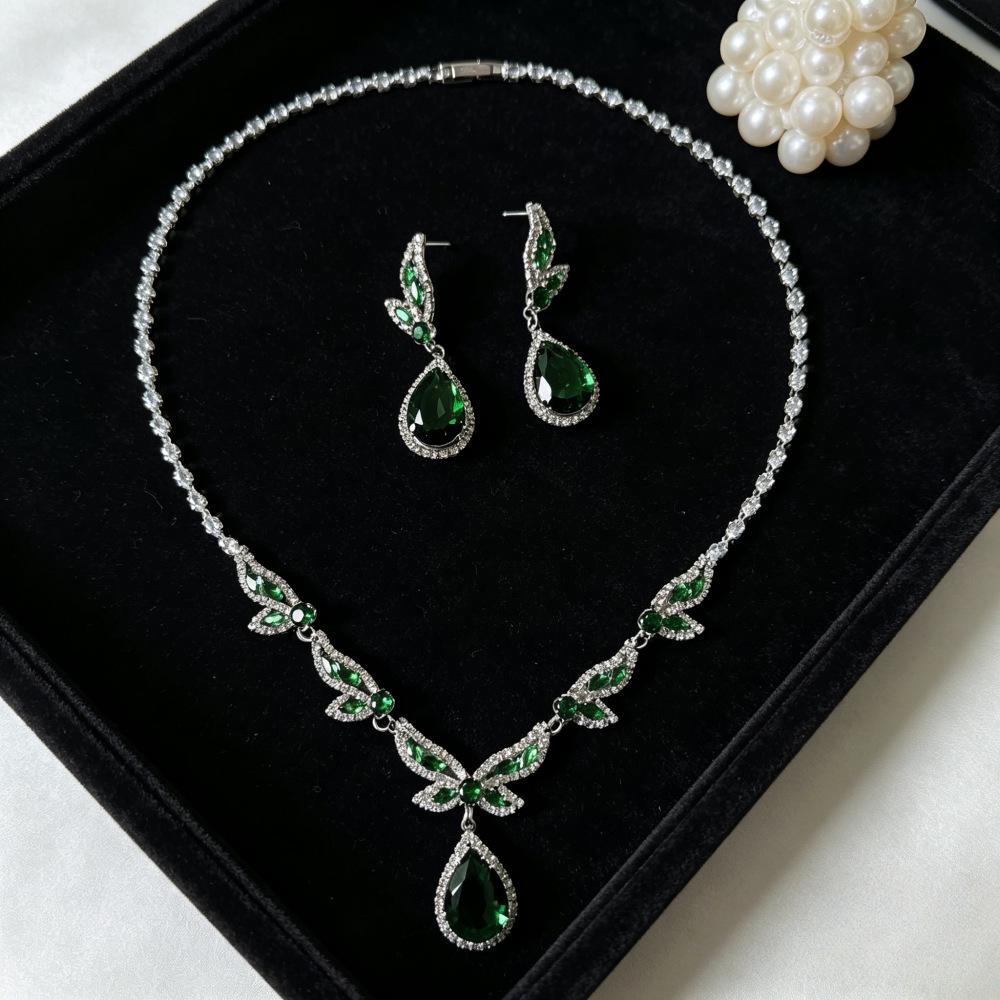 Elegant European Green Zirconia Necklace  Earring Set for Women - Bridal  Evening Wear зелёный