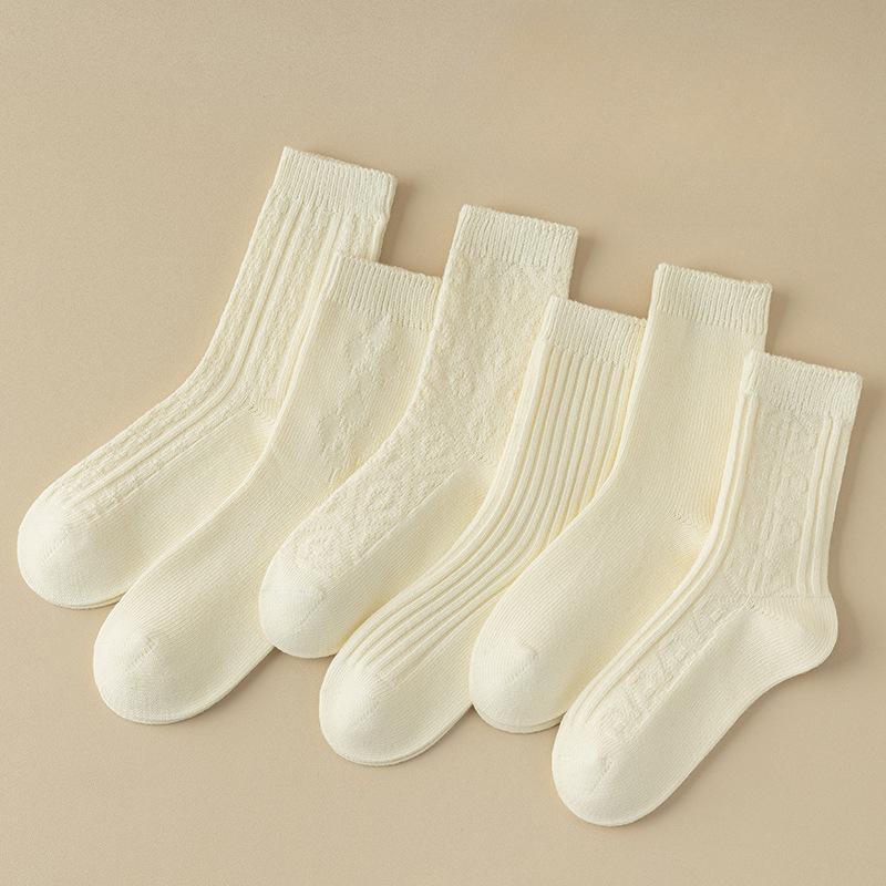 Women's Mid-calf Spring and Autumn Thick Cotton Socks, White Retro Autumn and Winter Loose Long Calf Pile Socks, Women's Long Socks